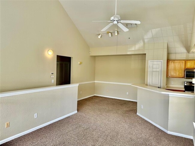 Building Photo - 9125 Lee Vista Blvd