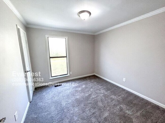 Foto del edificio - 1226 Thompson Rd