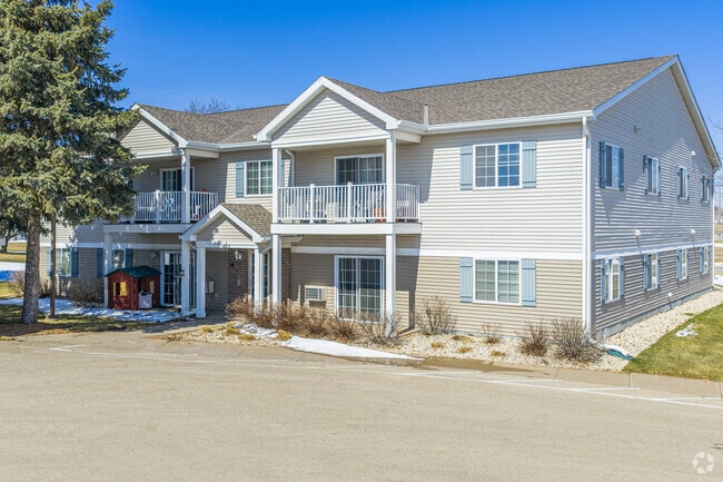 Primary Photo - Willowbrook Glen Apartments
