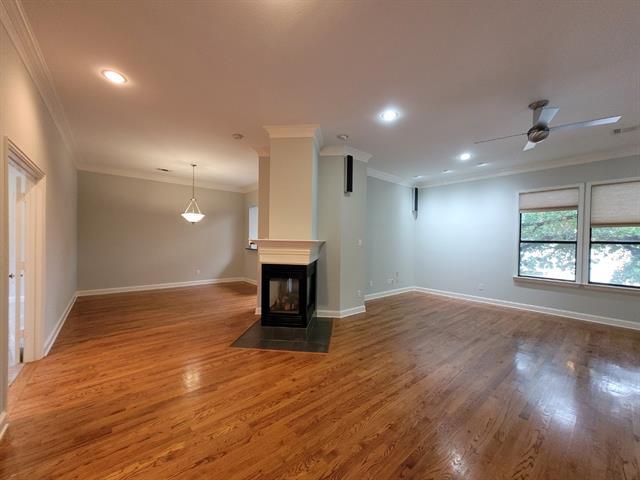 Foto del edificio - 3251 San Jacinto St