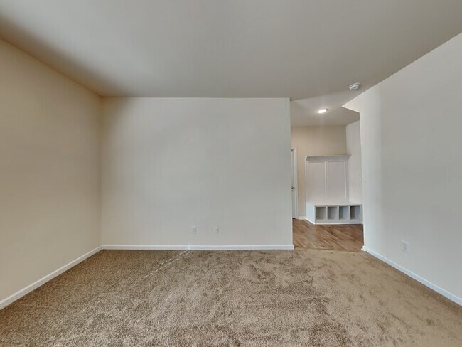 Foto del edificio - Apply Today!