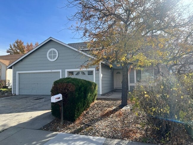 Foto del edificio -  **Move in Special**Refreshed Four Bedr...