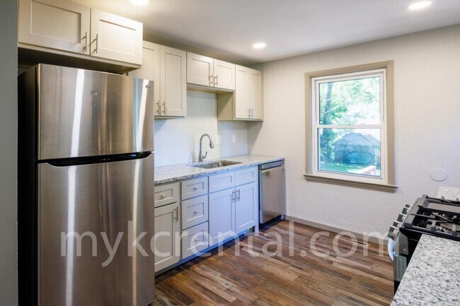 Foto del edificio - 7915 W 59th Terrace