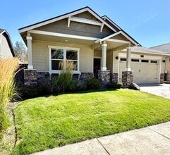 Building Photo - 60868 SE Sweet Pea Dr