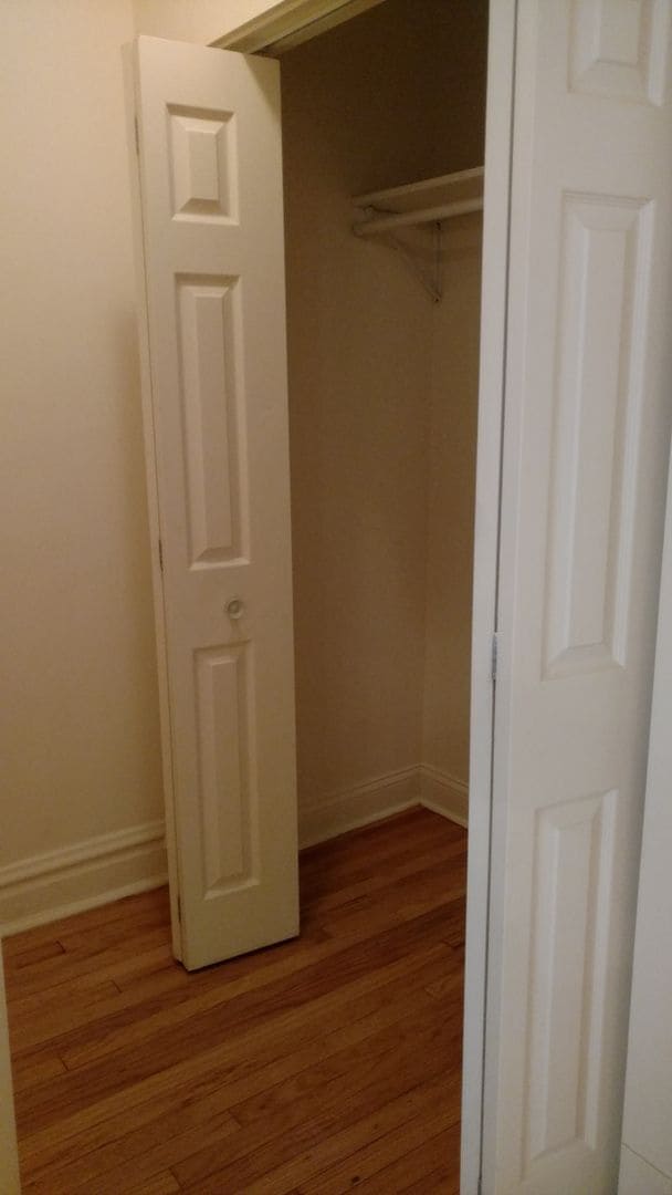 Building Photo - Cutest Apartment Ever - Horner Park (Montr...