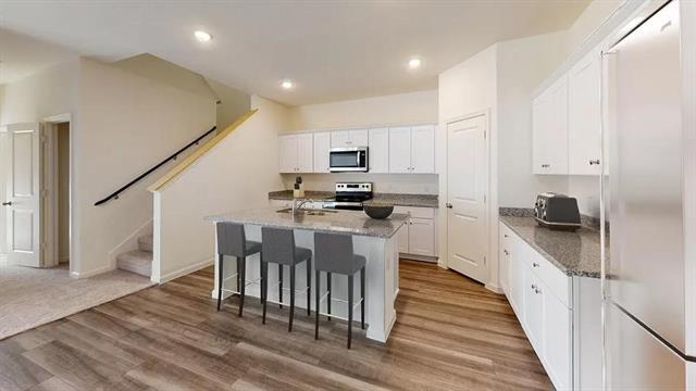 Foto del edificio - 2119 Revere Dr