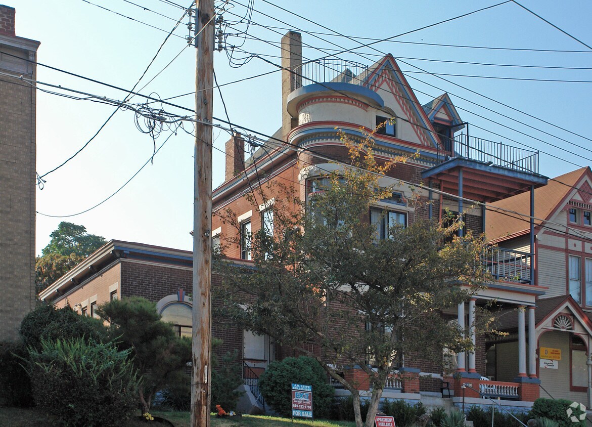 Primary Photo - 410 Fairfield Ave
