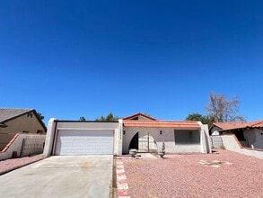 Building Photo - 13850 Dahlgren Dr