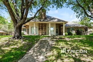 Building Photo - 1735 Plummer Dr