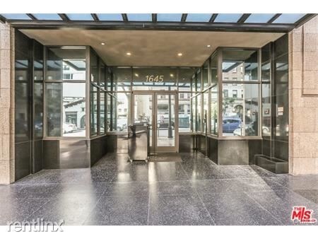 Building Photo - 1645 Vine St
