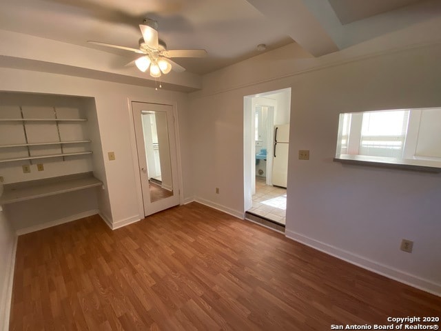 Building Photo - 247 E Lullwood Ave