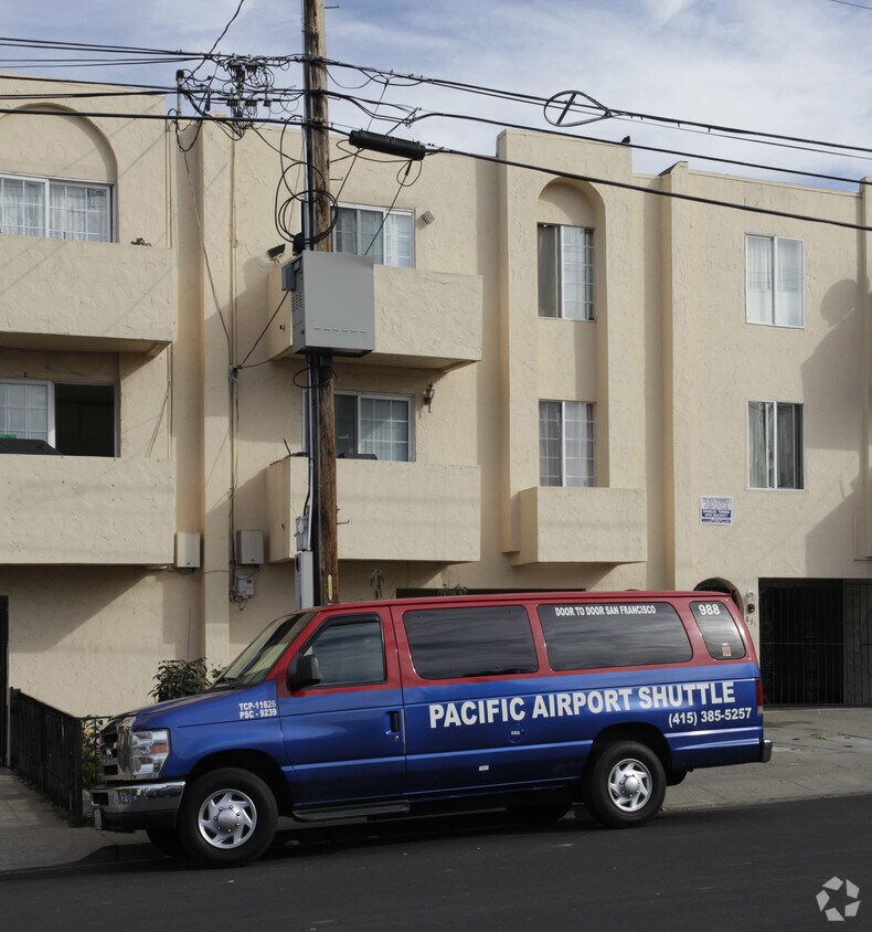 Foto del edificio - 625 Villa St