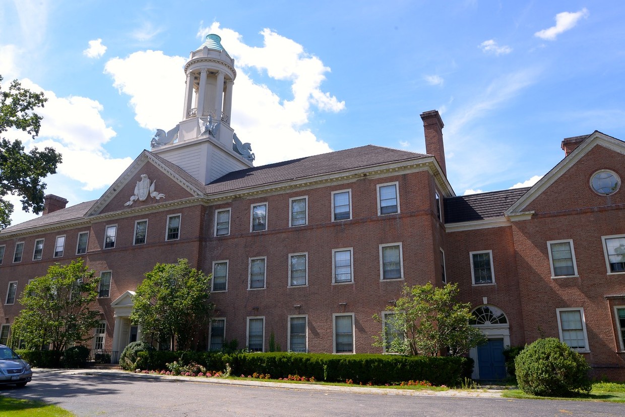 Foto principal - Chappaqua Crossing Apartments