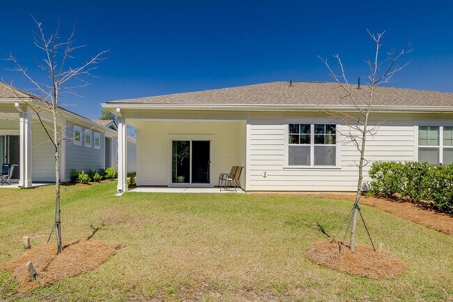 Building Photo - Move-In Ready 3-Bedroom Villa in Gated Savannah Quarters!