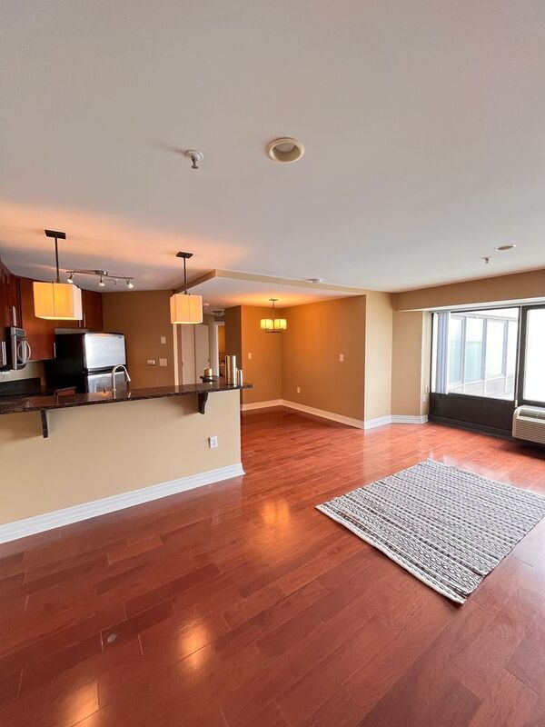 Building Photo - 300 Riverfront Dr