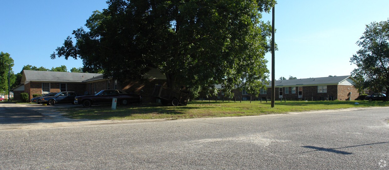Building Photo - Southwood Apartments