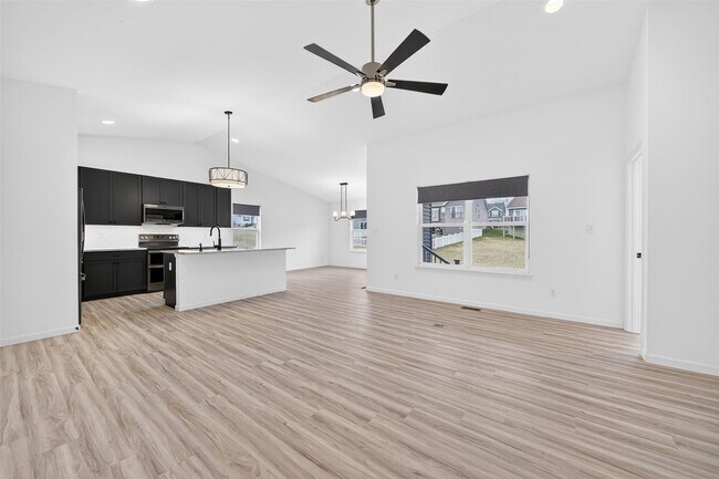 Foto del edificio - 203 Homestretch Ln