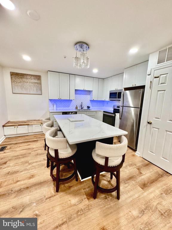 Building Photo - 597 Primus Ct