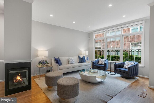 Foto del edificio - 1507 N Colonial Terrace