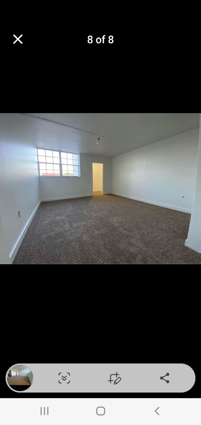 Foto del edificio - 4290 W 10th Ct