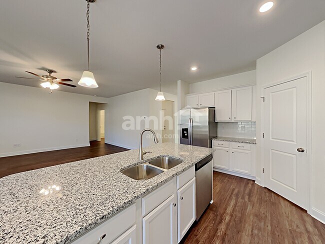 Foto del edificio - 1130 Bentley Park Drive