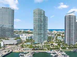 Building Photo - 450 Alton Rd