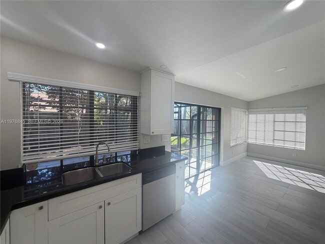 Photo - 10241 SW 132nd Ave House