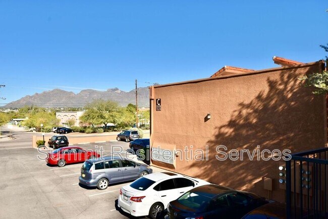 Foto del edificio - 402 E Limberlost Dr