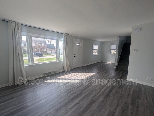 Foto del edificio - 1523 Curdes Ave