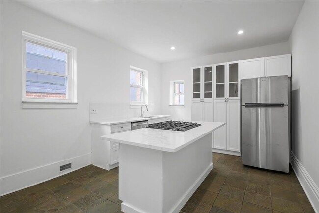 Foto del edificio - 93 43rd St