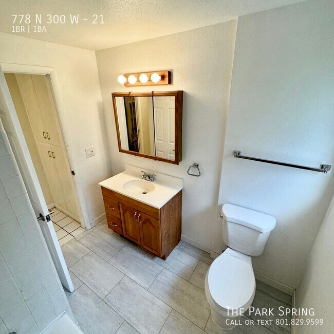 Foto del edificio - 778 N 300 W
