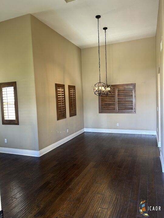 Building Photo - 2125 Carter Ct