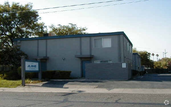 Foto del edificio - Edison Court