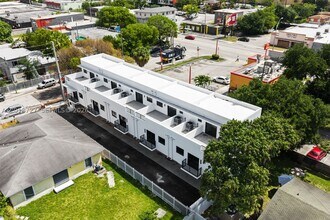 Building Photo - 724 NW 55th St