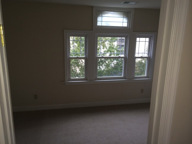 Br1 - 1210 Delafield Pl NW