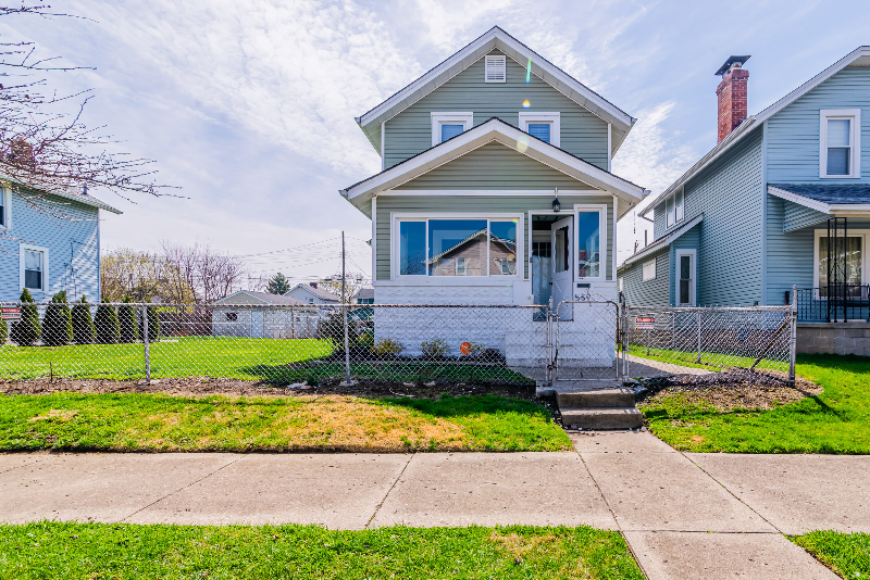Foto principal - 569 Sheldon Ave