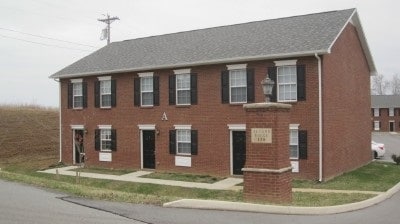 Primary Photo - 150 Alcorn St