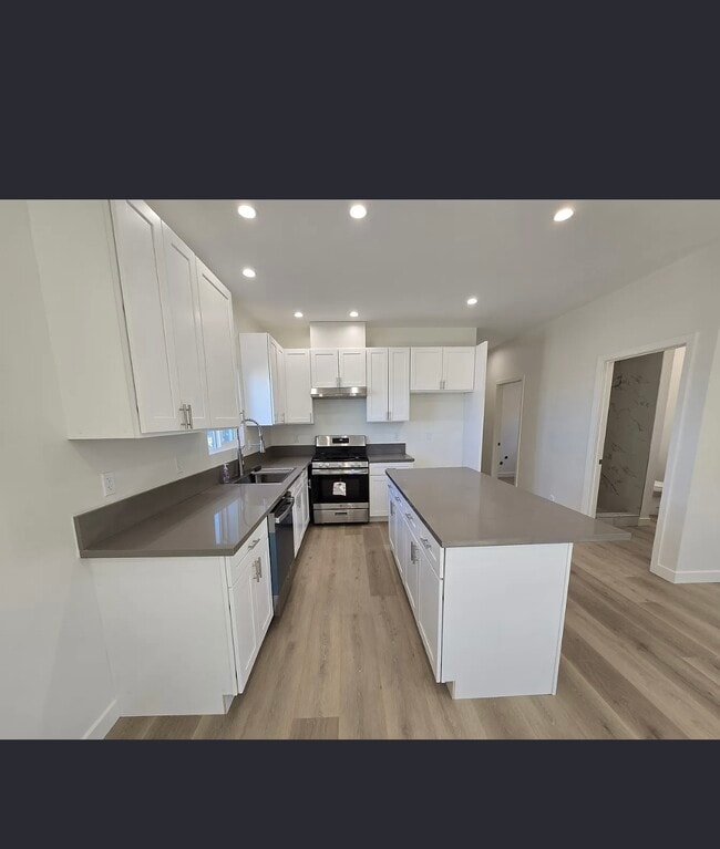 Building Photo - 38212 San Mateo Ave
