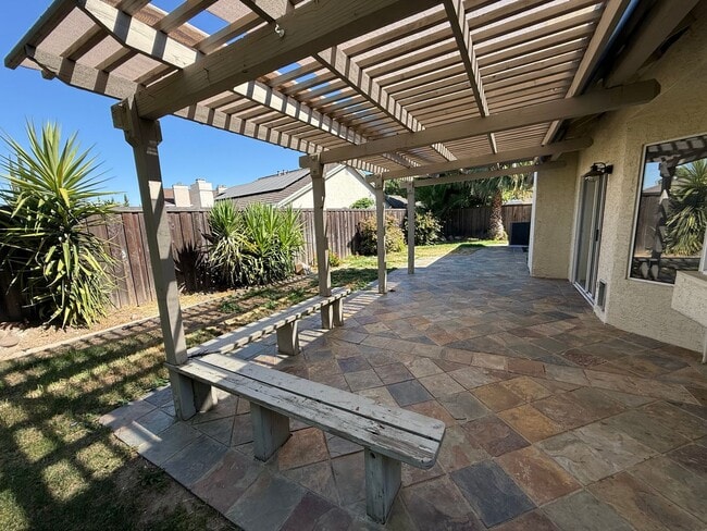 Building Photo - 5604 Adobe Rd