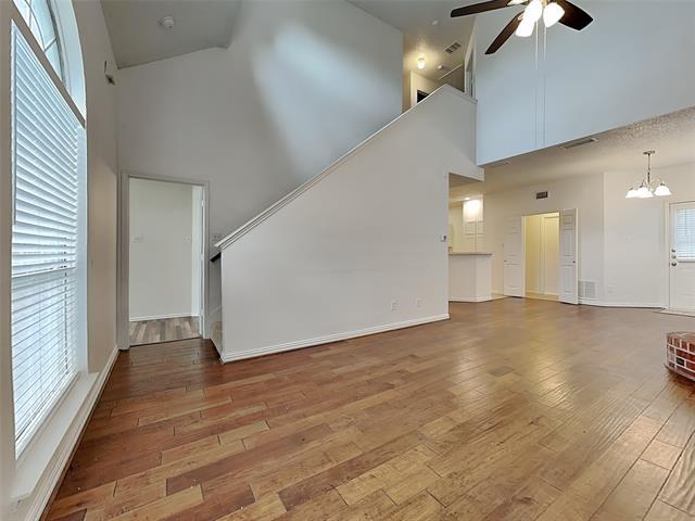 Building Photo - 1409 Post Oak Dr