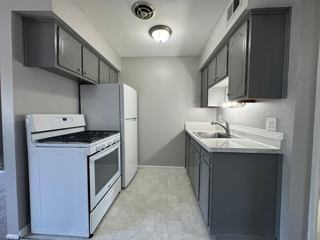 Foto del edificio - 4431 Oakwood