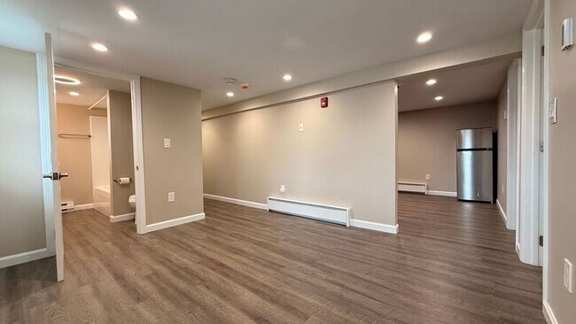 Foto del edificio - 62 Suffield St