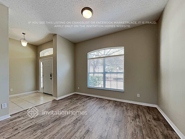 Building Photo - 1266 N Ridge Blvd
