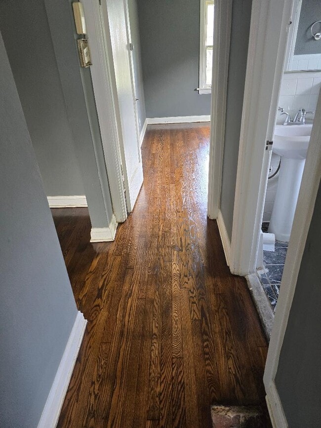 Building Photo - 2520 Main St Building Photo - 2520 Main St