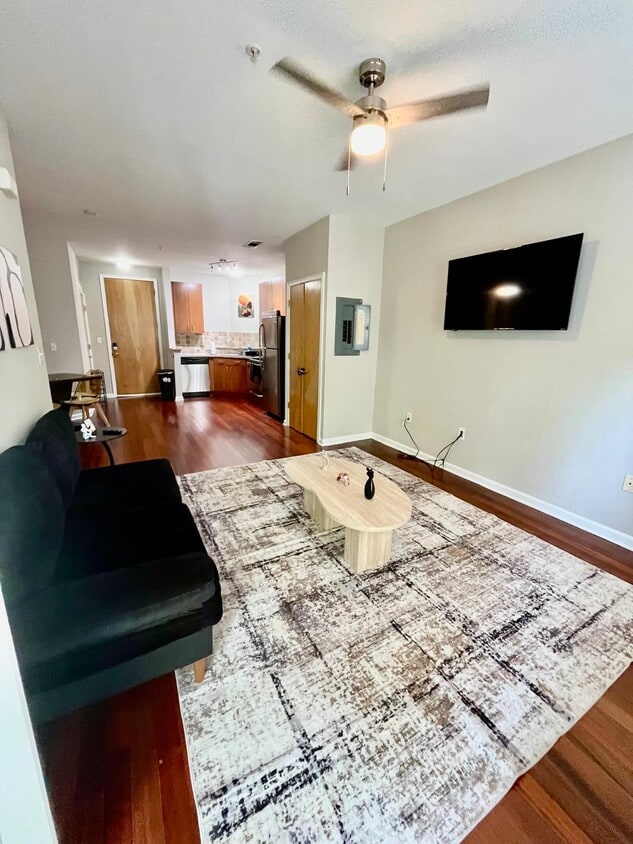 Foto principal - 898 Oak St SW