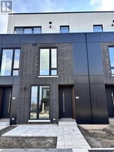 Building Photo - 174 Everett Cmn