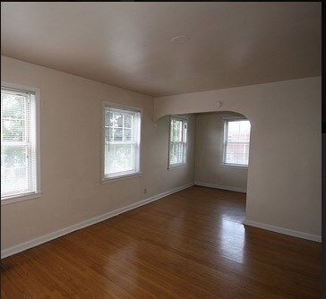 Primary Photo - 1300 E 46th St