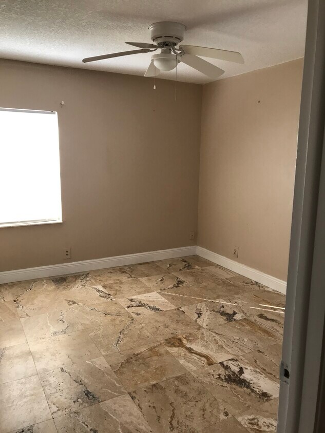 Foto principal - 9674 Nevada Pl