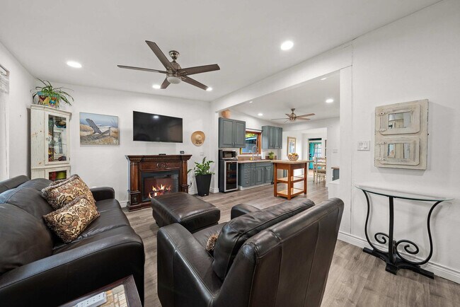 Foto del edificio - 1601 Kraft St