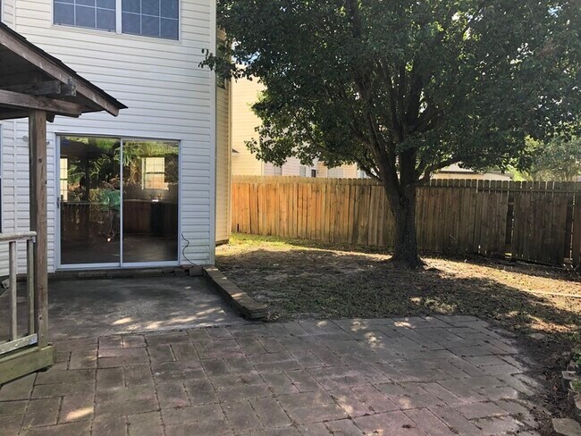 Building Photo - 1505 Stalls Way